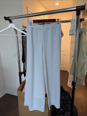 Club Monaco Light Gray Wide-Leg Pull-On Pants